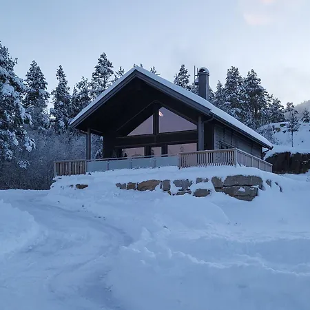 Elegant Black With Amenities In *