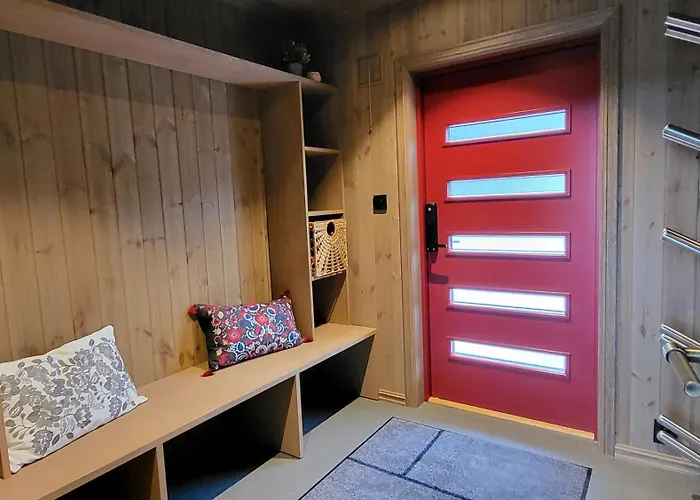 Elegant Black With Amenities In Dom wakacyjny