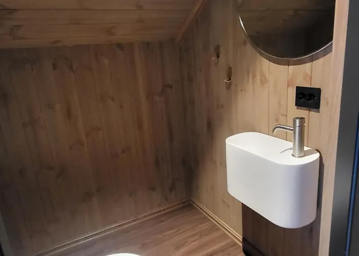 Elegant Black With Amenities In Dom wakacyjny *