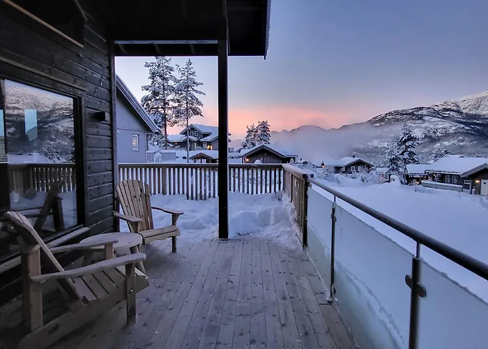 Dom wakacyjny Elegant Black With Amenities In